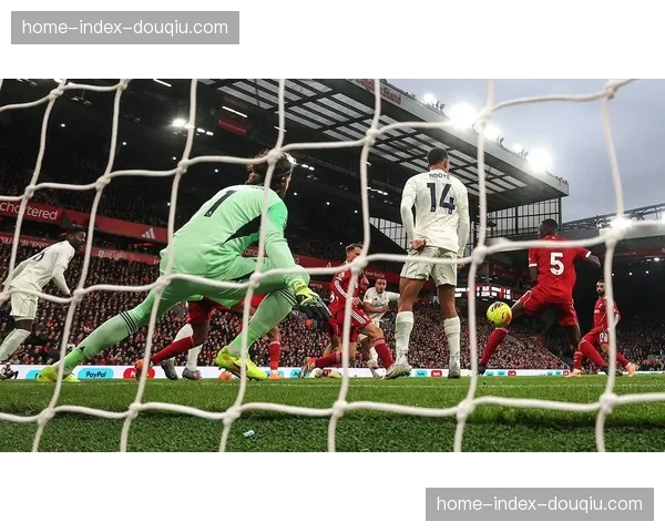 利物浦补时绝杀诺丁汉森林，麦卡利斯特头球锁定三分