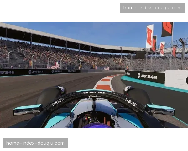 F1迈阿密站一练：高温高湿天气下，多位车手反映轮胎退化过快